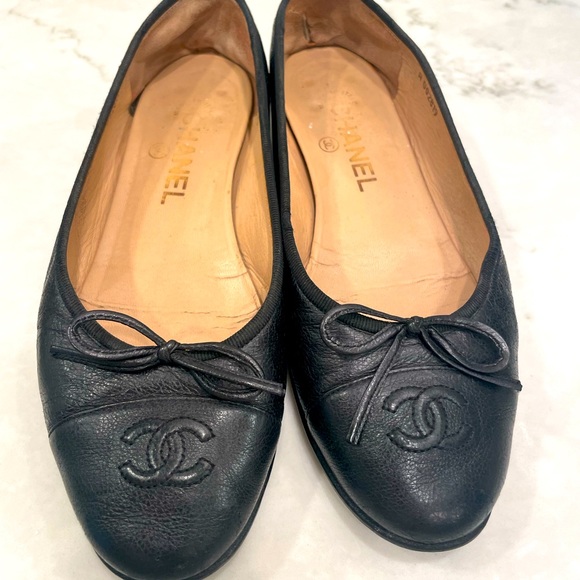 Chanel Black Ballet Flats - Picture 1 of 3